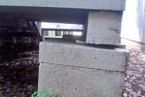 Foundation repair needed because of structural damage in concrete block